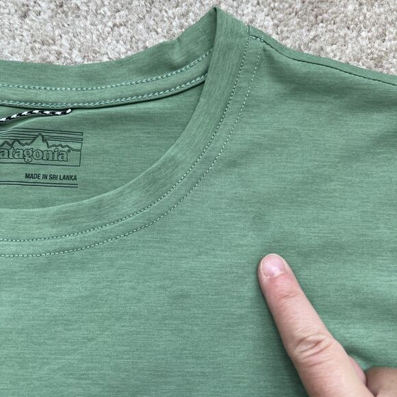 Patagonia Capilene Cool Daily Shirt Womens Small Green Stretch Beach Outdoors - Picture 4 of 7